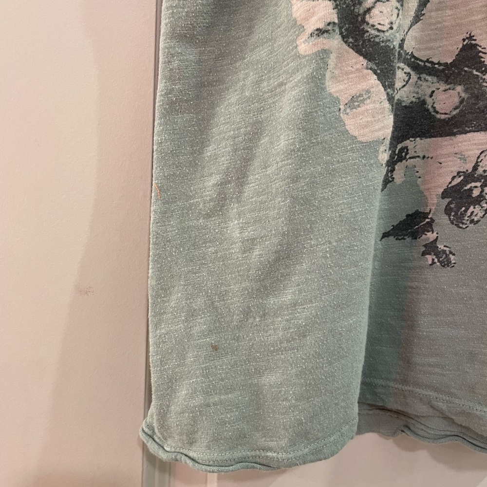 Magnolia Pearl Cat Graphic Tee - Soft Green - Picture 2 of 7